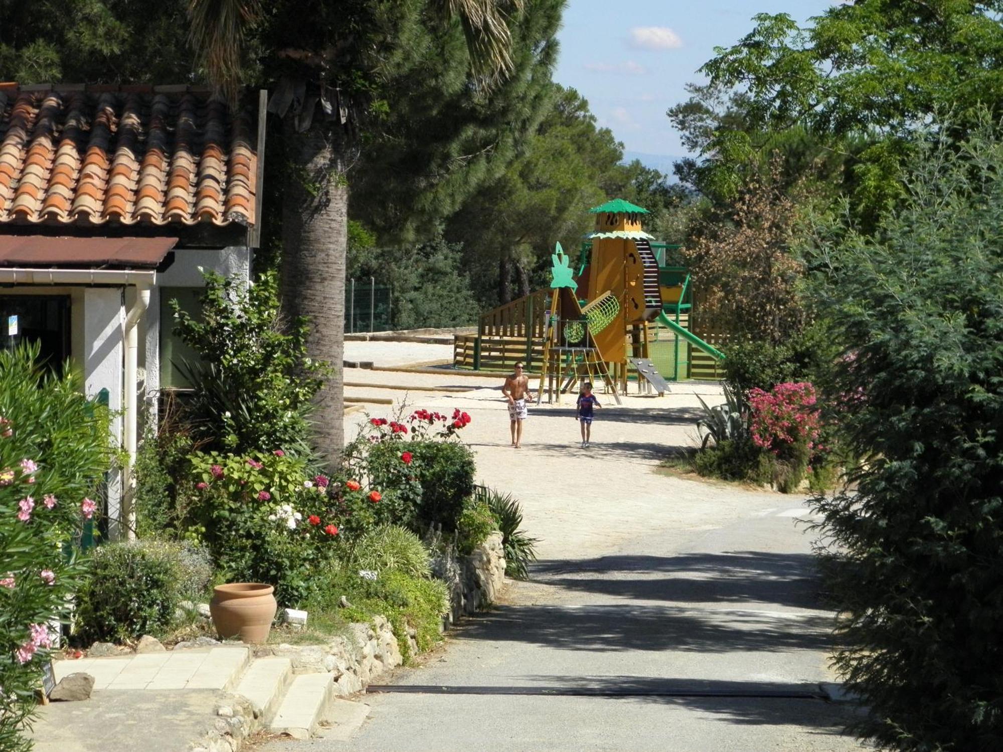 Camping Des Alberes Laroque-des-Albères Εξωτερικό φωτογραφία