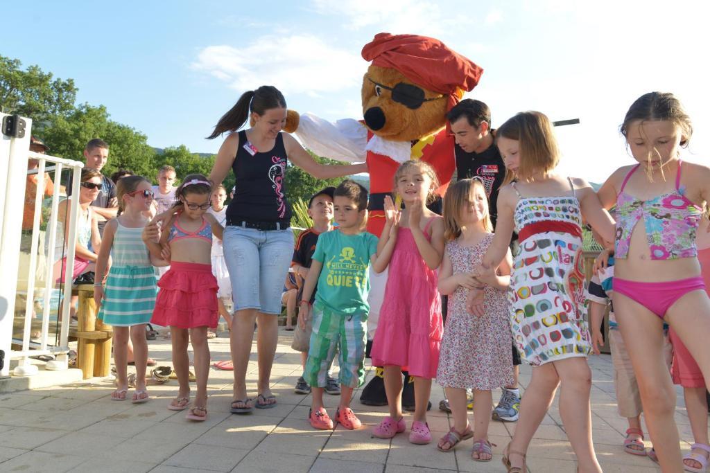 Camping Des Alberes Laroque-des-Albères Εξωτερικό φωτογραφία